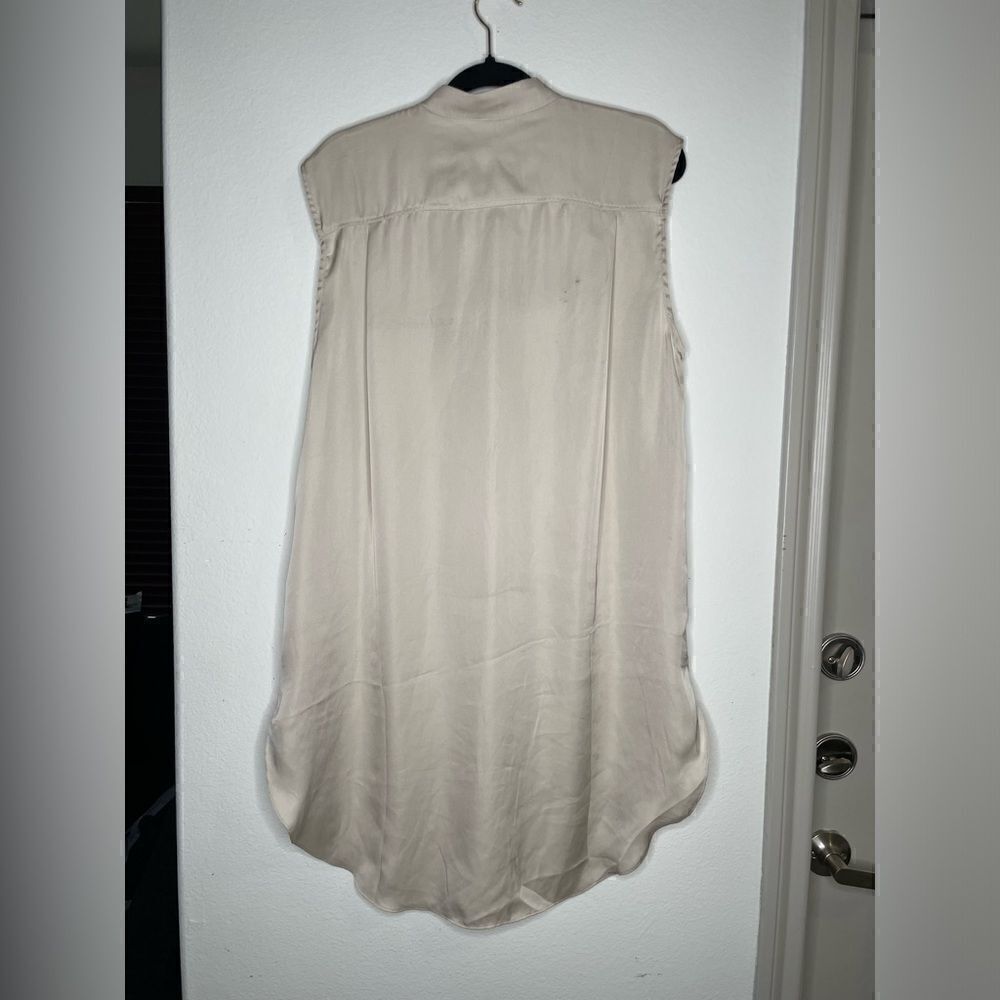 H&M Button Down Blouse - Picture 4 of 8
